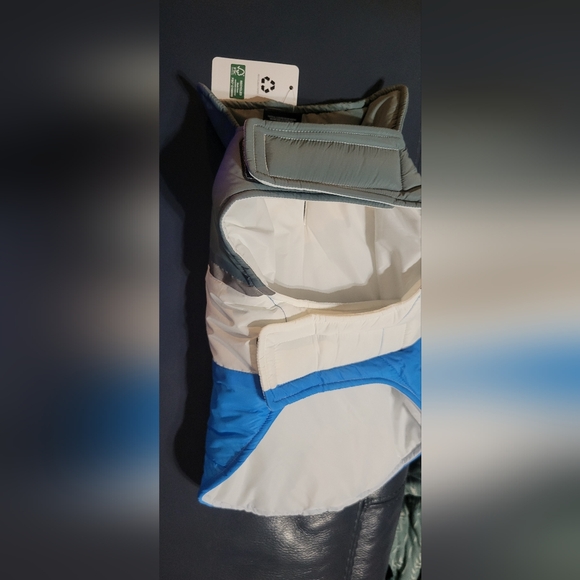 Colorblock Light Jacket - Picture 2 of 3